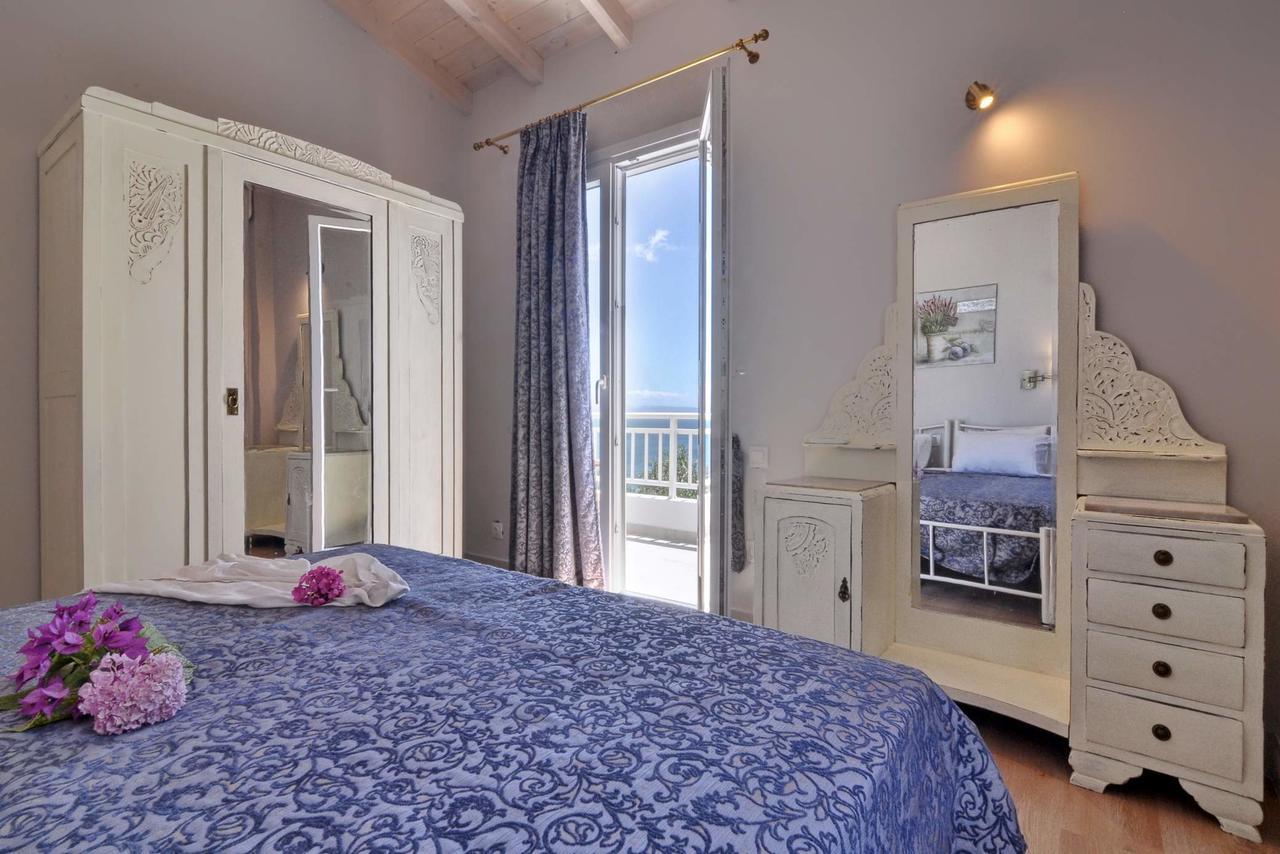 Veroniki Penthouse Deluxe Apartment Agios Ioannis Peristerion Dış mekan fotoğraf